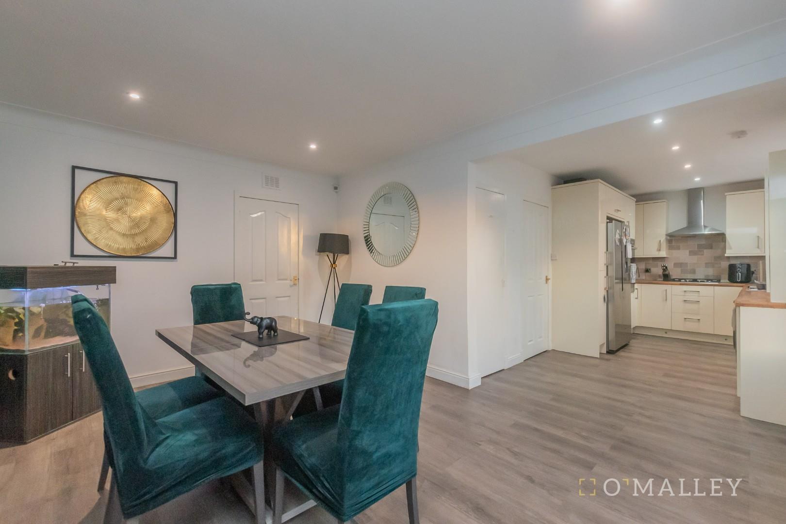 Dining Room & Kitchen